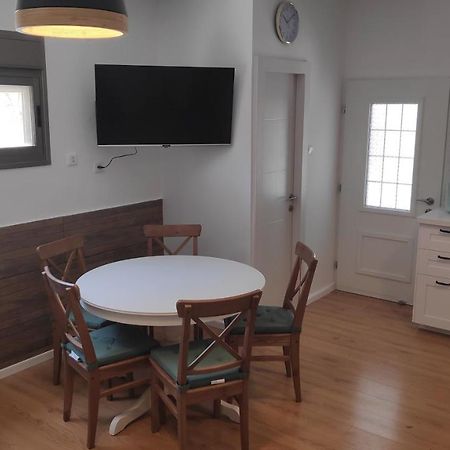 אחת ויחידה - One & Only Apartment Maalot Tarshiha Bagian luar foto
