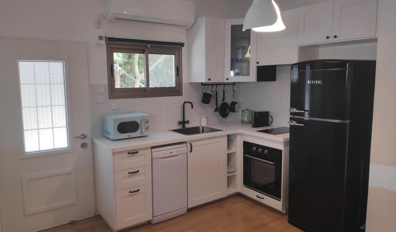 אחת ויחידה - One & Only Apartment Maalot Tarshiha Bagian luar foto