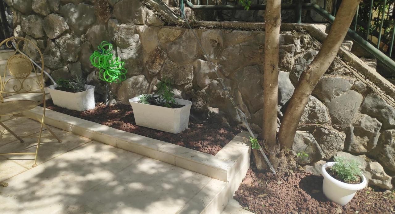 אחת ויחידה - One & Only Apartment Maalot Tarshiha Bagian luar foto